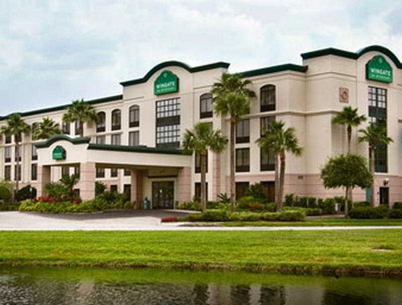 Wingate By Wyndham Jacksonville South Hotel Jacksonville Beach Exterior foto